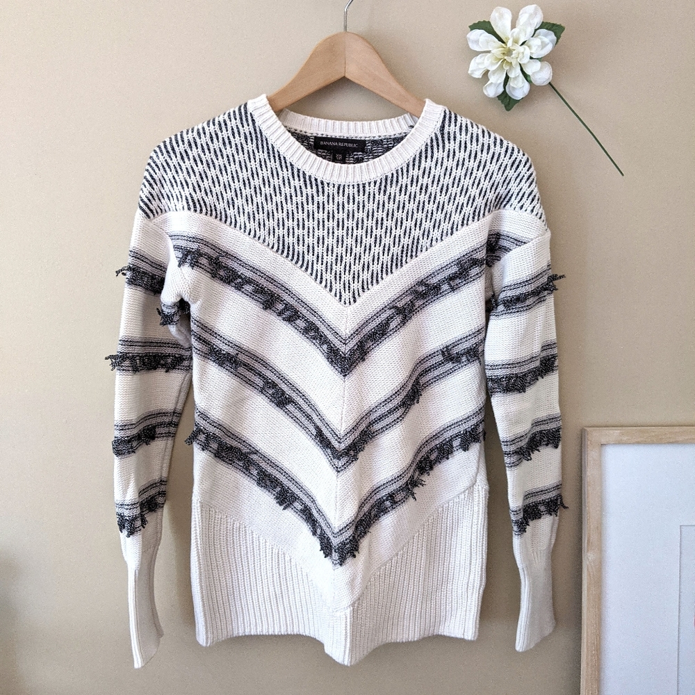 cozy cream & grey fringe knit sweater, xsmall